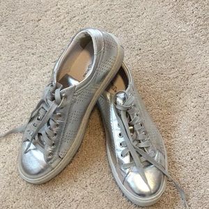 Treasure & Bond Silver Metallic athletic shoes
